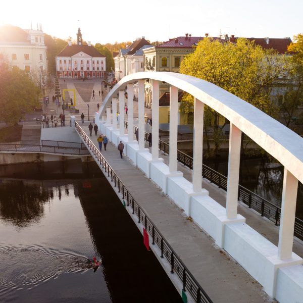 Tartu River Emajõgi and Town Hall Square, photo by Tarmo Haud